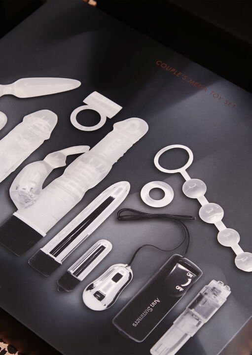Couple's Weekend 9 Piece Sex Toy Set - Image 2